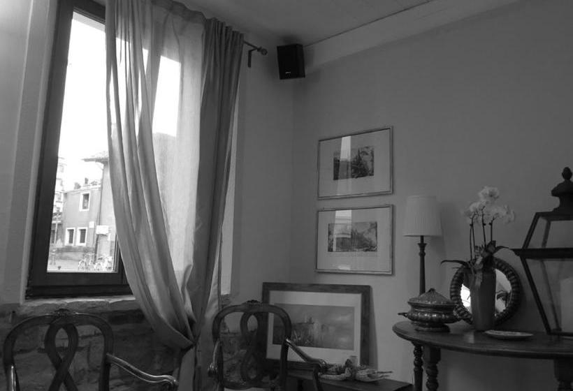 הוסטל 1883 Restaurant & Rooms