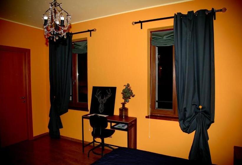 הוסטל 1883 Restaurant & Rooms