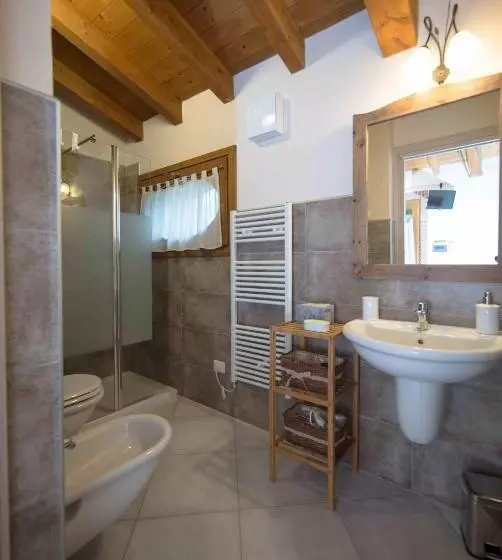 هتل Agriturismo La Boschina
