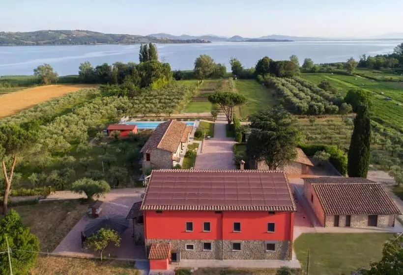 هتل Lagolivo