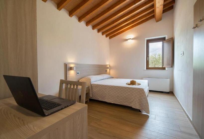 בית מלון כפרי Lagolivo