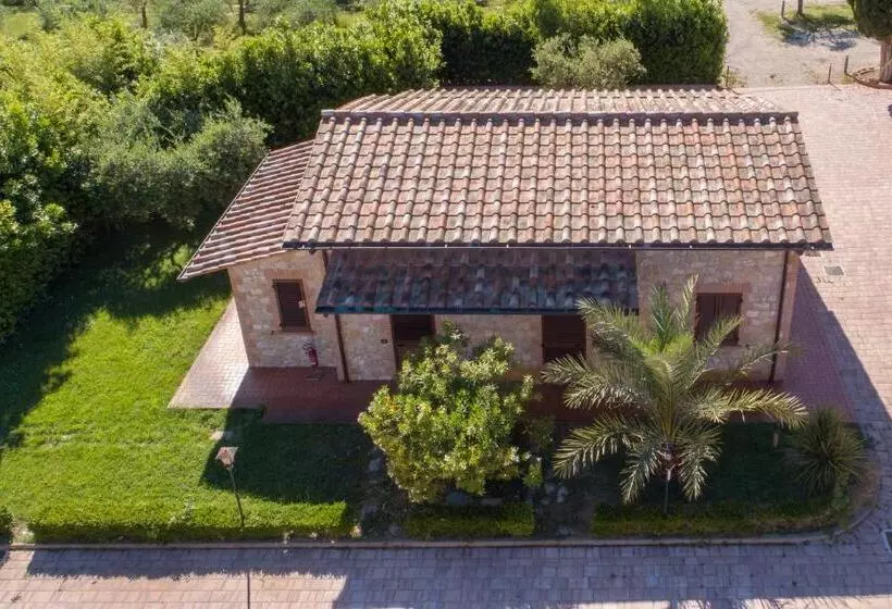 هتل Lagolivo
