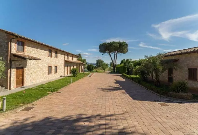 هتل Lagolivo