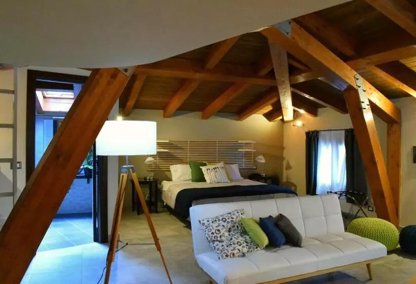 Majatalo Cento Tari' Guest House