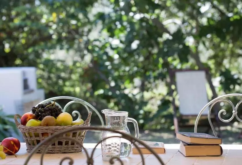 ホテル Agriturismo Tra Gli Ulivi, Chiappini