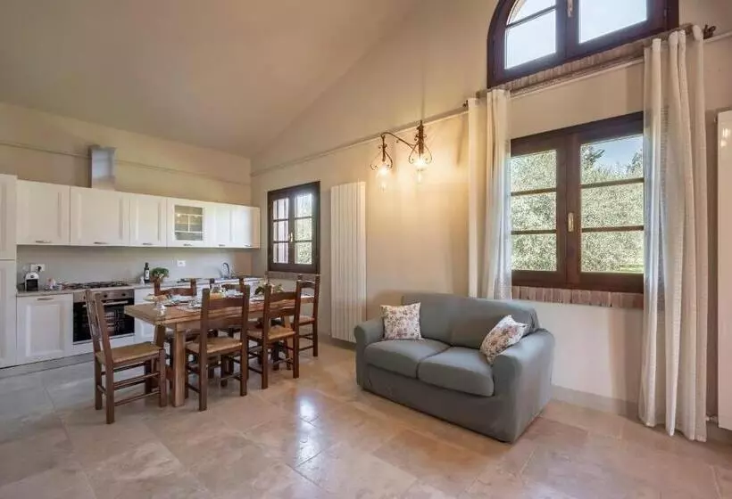 ホテル Agriturismo Tra Gli Ulivi, Chiappini