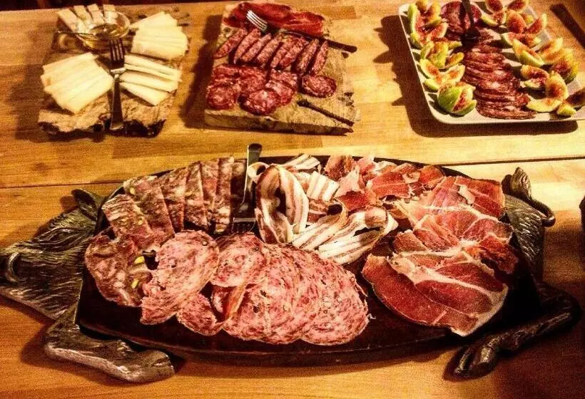 ホテル Agriturismo Villa Dauphiné