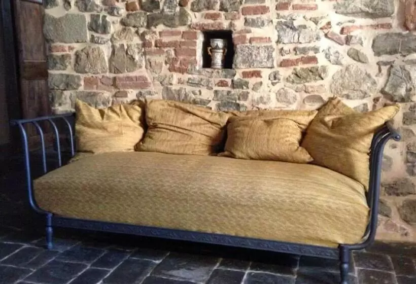 ホテル Agriturismo Villa Dauphiné
