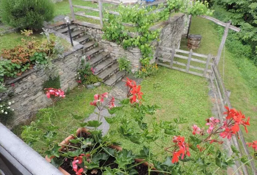ホテル Agriturismo Zertin
