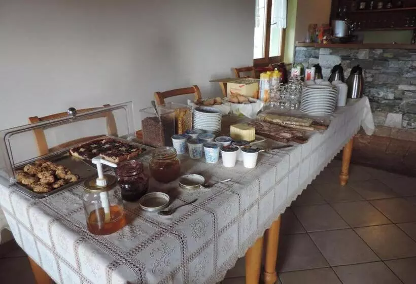 ホテル Agriturismo Zertin