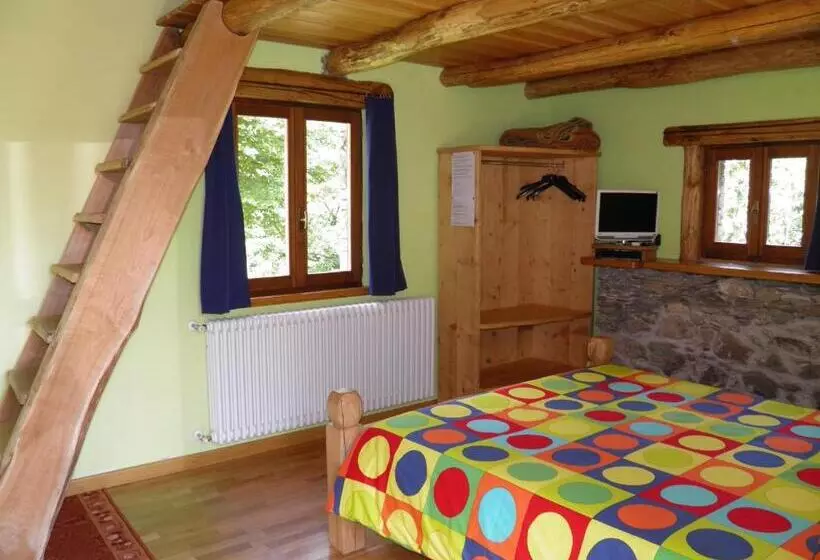 ホテル Agriturismo Zertin