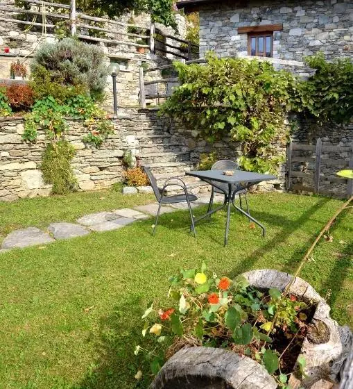 ホテル Agriturismo Zertin