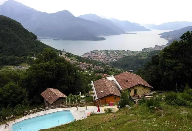 ホテル Agriturismo Zertin