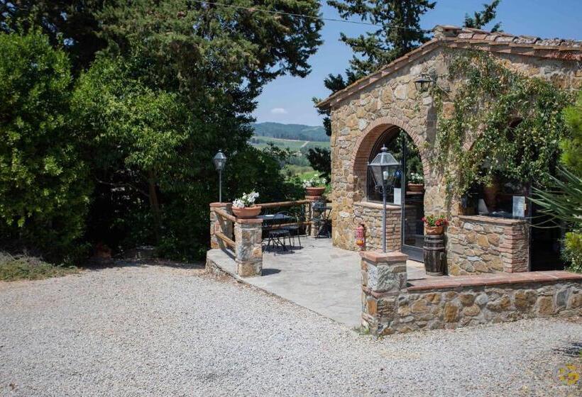 هتل Terre Di Melazzano   Le Case Di Patrizia