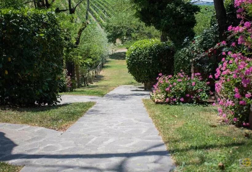 هتل Terre Di Melazzano   Le Case Di Patrizia