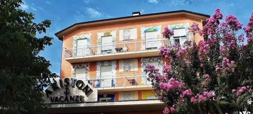 Ariston Vacanze Residence