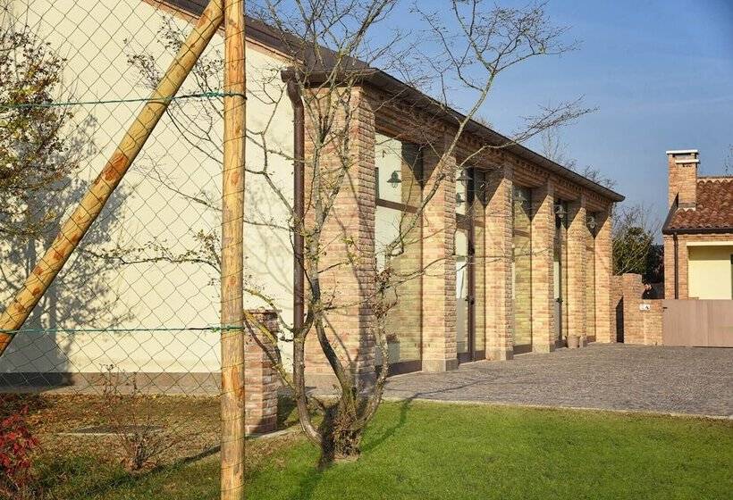 هتل Agriturismo Corte Benetti