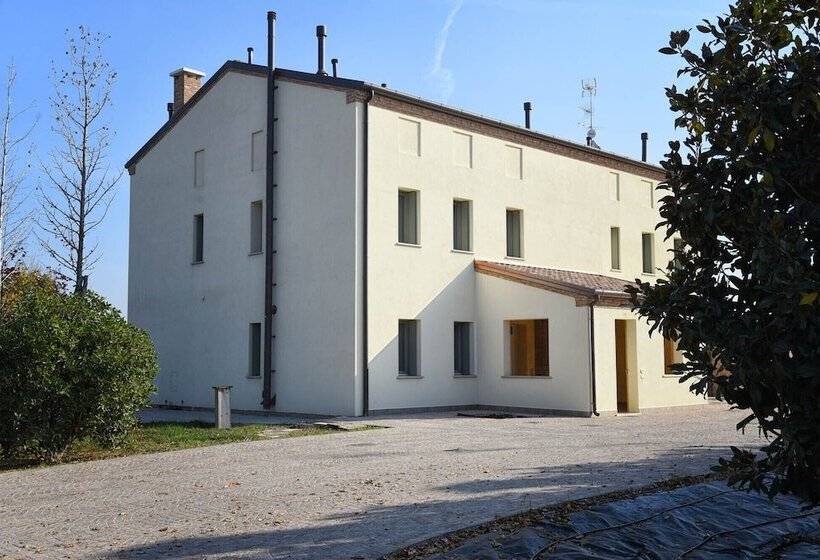 هتل Agriturismo Corte Benetti