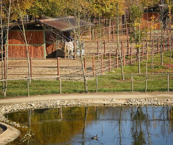 هتل Agriturismo Corte Benetti