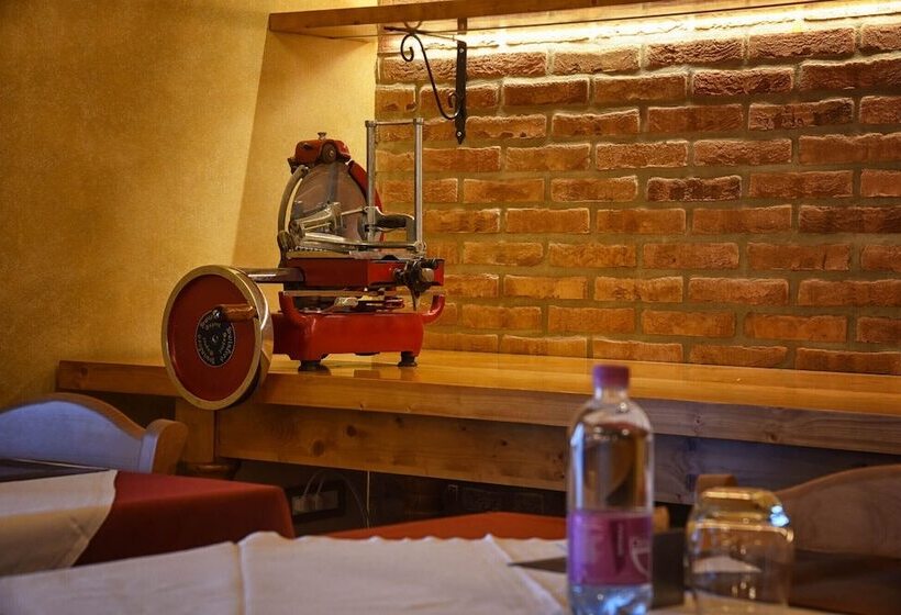 هتل Agriturismo Corte Benetti