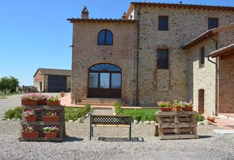 هتل Agriturismo Melariano