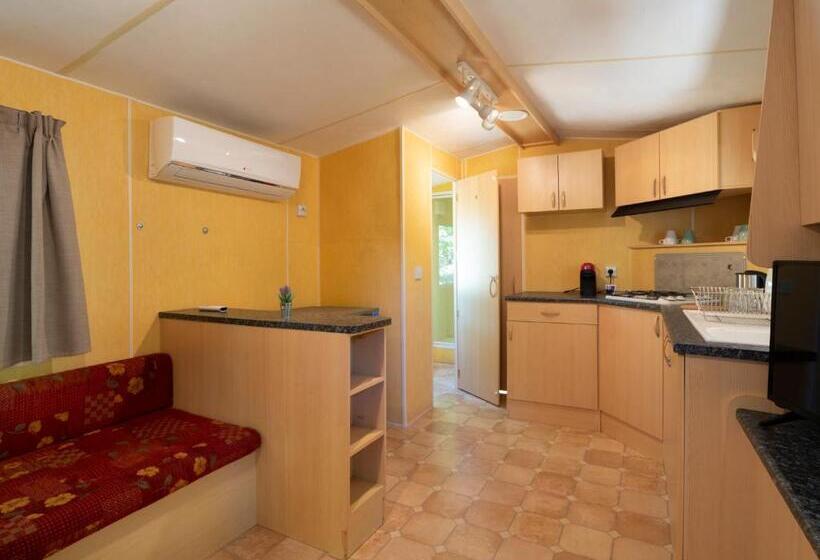 בית מלון כפרי Tenuta Montebello