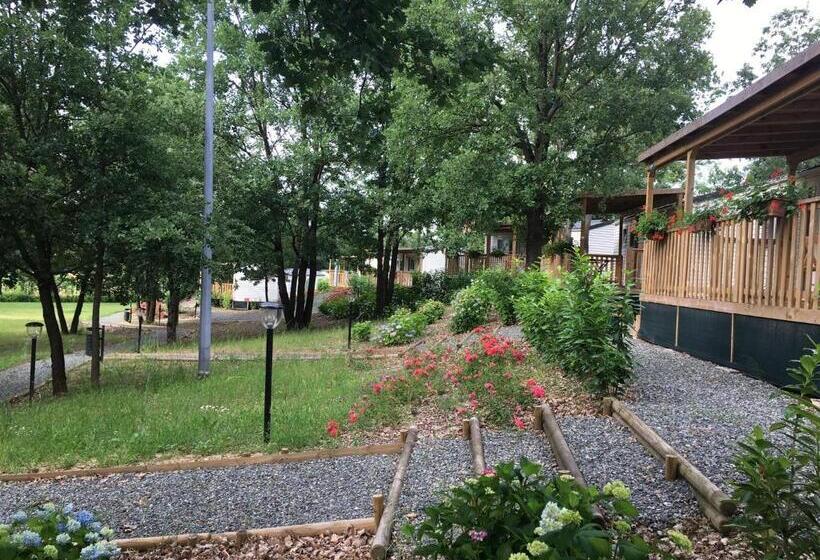 בית מלון כפרי Tenuta Montebello