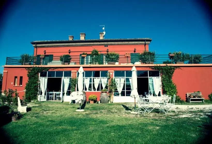 هتل Tenuta Santini