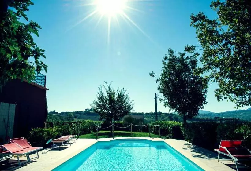 هتل Tenuta Santini