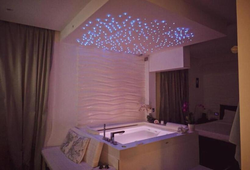 膳宿费 F53 Kevin's Charming Houses