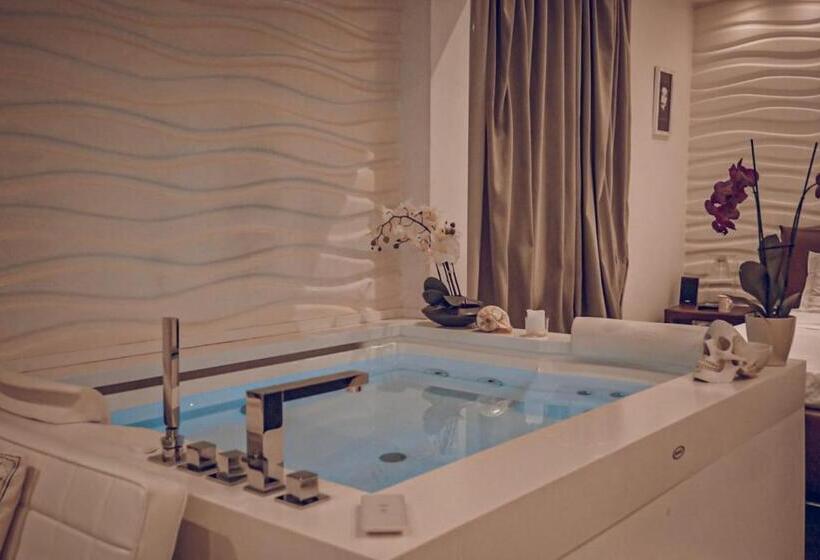 膳宿费 F53 Kevin's Charming Houses