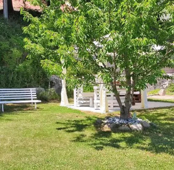 Majatalo Guest House Caracas