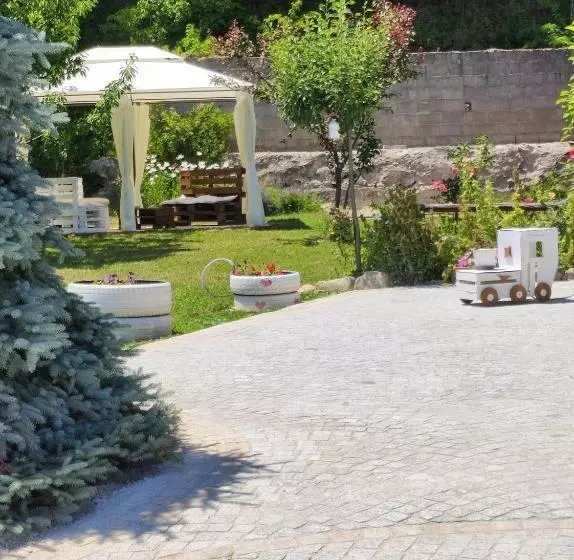 Majatalo Guest House Caracas