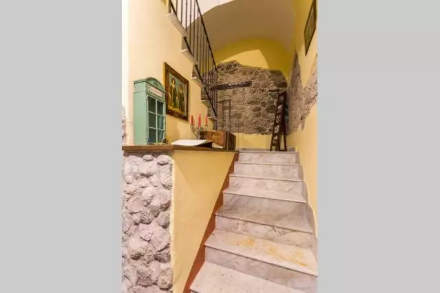 پانسیون Madalen Guest House
