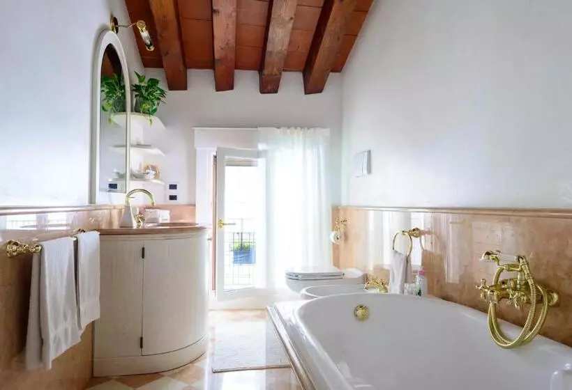 پانسیون Mini Suite Deluxe Isola Di Mezzo