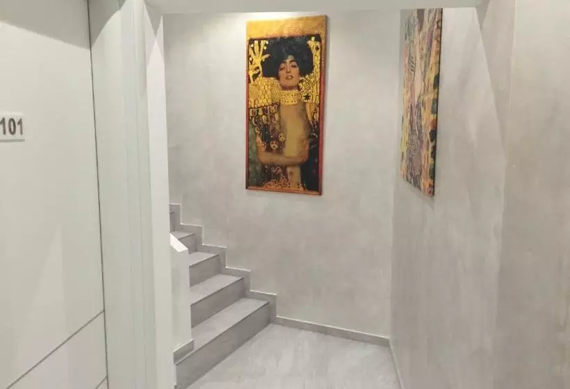 پانسیون Picaflor Art & Rooms