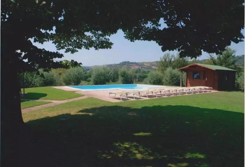 ホテル Agriturismo Calderino