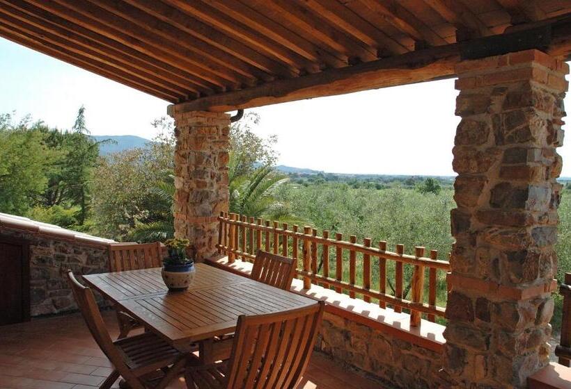 Отель Agriturismo Podere Gozzuto