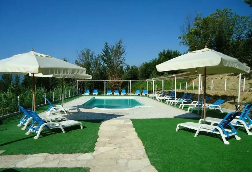 هتل Crete Gialle