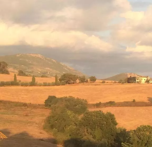 Hotelli Tenuta Di Vico Moricino