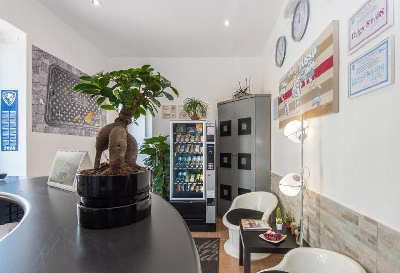 پانسیون Eroom42 Guest House