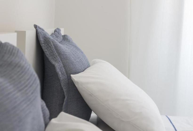 פנסיון Fourooms Le Camere Del Centro