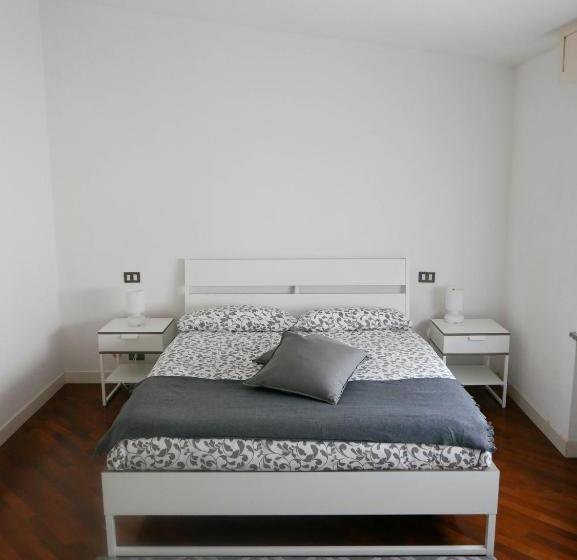 펜션 Guesthouse Flora