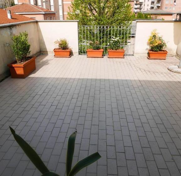 펜션 Guesthouse Flora