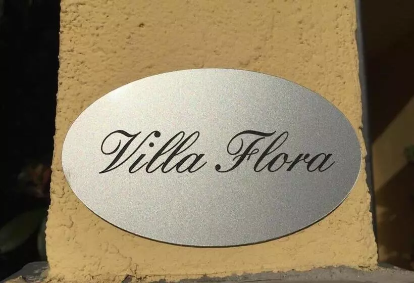 پانسیون Guesthouse Flora