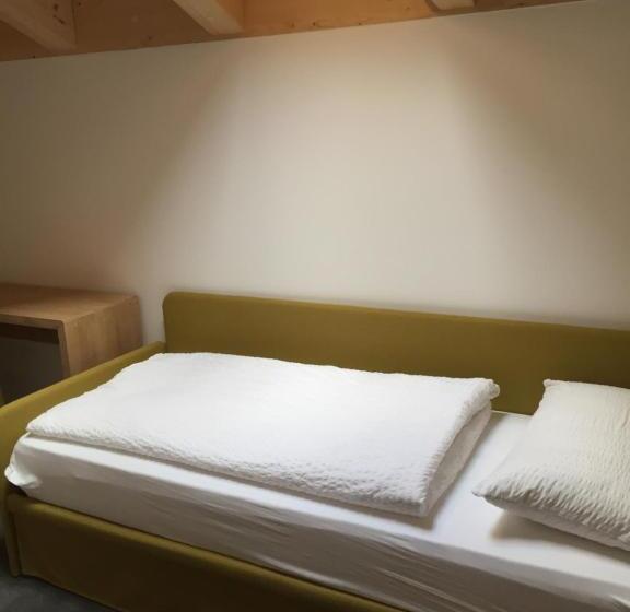 펜션 R&b La Calzoleria