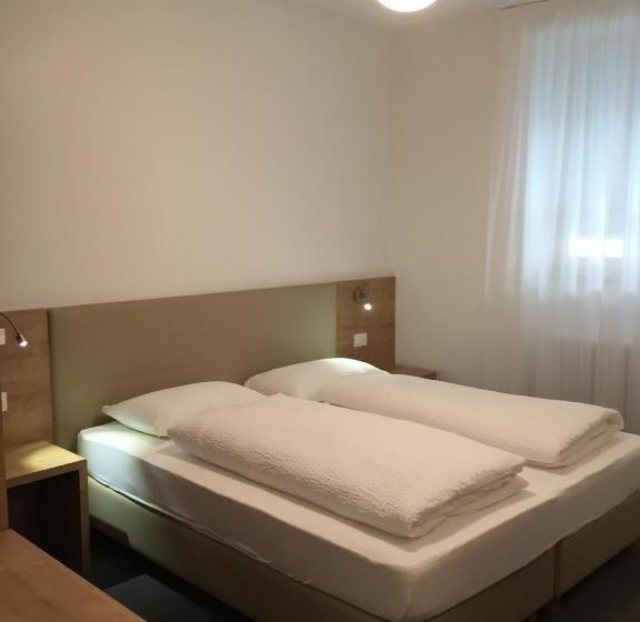 펜션 R&b La Calzoleria