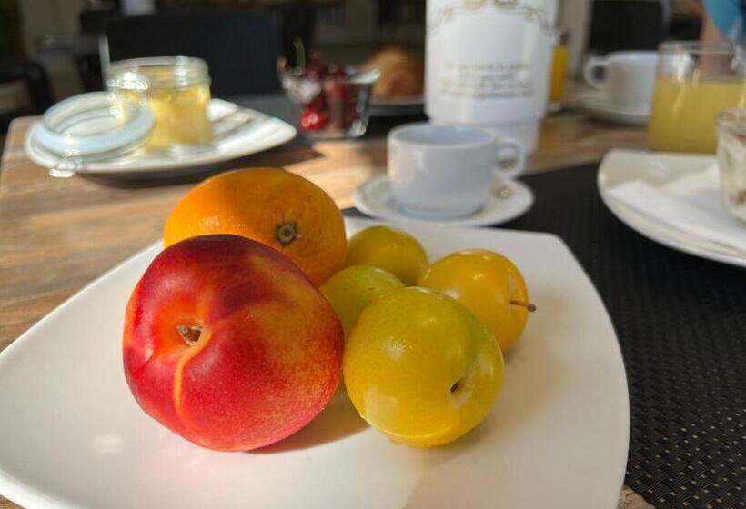 هتل Agriturismo Antichi Ulivi