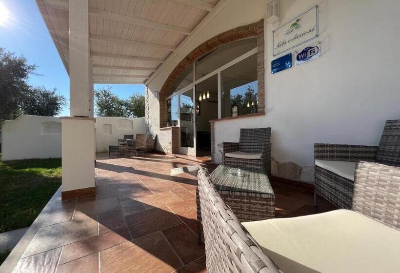 هتل Agriturismo Antichi Ulivi