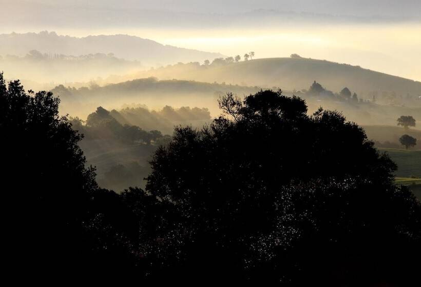 فندق Agriturismo Belvedere Di Pierini E Brugi